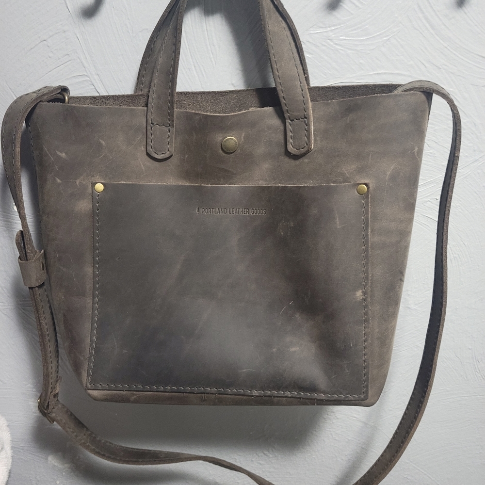 Portland Leather Goods PLG mini crossbody grey